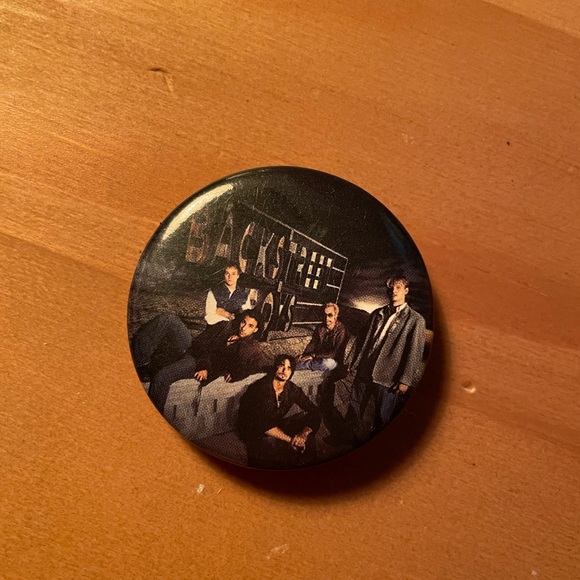 Button Pin - Picture 2 of 4
